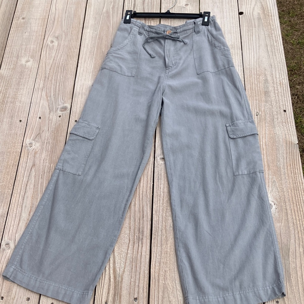 Sincerely Jules Light Gray Wide-Leg Cargo Pants